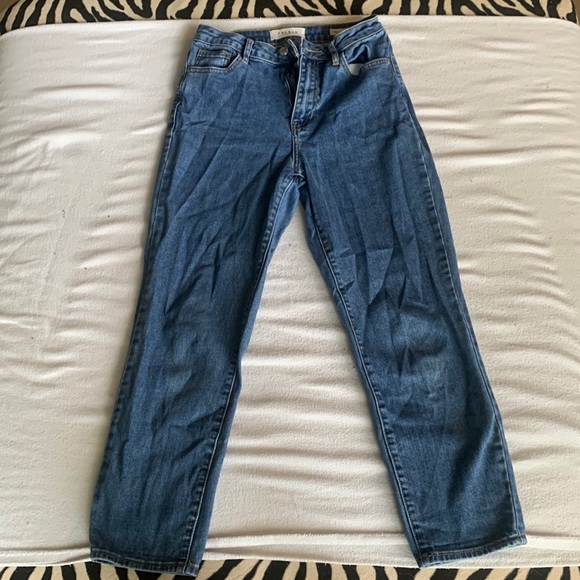 Pacsun Mom Jean - Picture 2 of 5